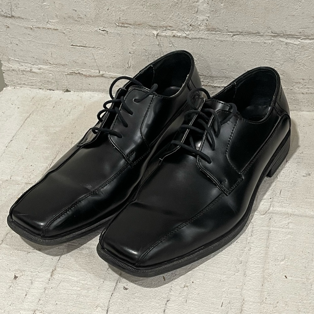 Men’s Calvin Klein Black Leather Dress Shoes
